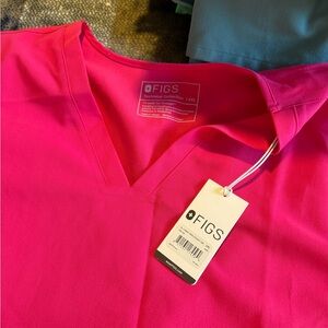 Figs hot pink scrub top